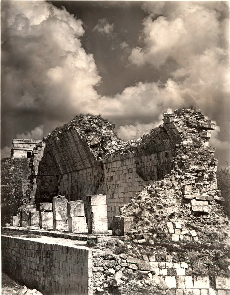 Fallna kolonner, Från Dr. S.Linnés expedition till Mexiko 1932 - SMVK - 0307.f.0199.d
