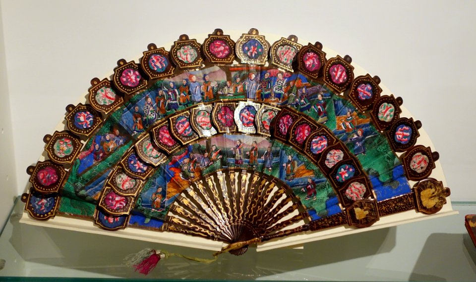Fan, unidentified - Museo Nacional de Artes Decorativas - Madrid, Spain - DSC08356