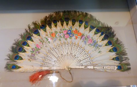 Fan, unidentified - Museo Nacional de Artes Decorativas - Madrid, Spain - DSC08179