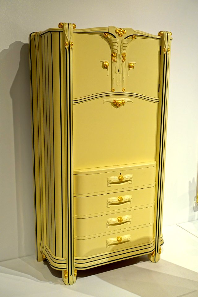Fall-front secretary, Maurice Dufrene, France, c. 1912-1913, painted wood, gold leaf, original leather - Montreal Museum of Fine Arts - Montreal, Canada - DSC09136