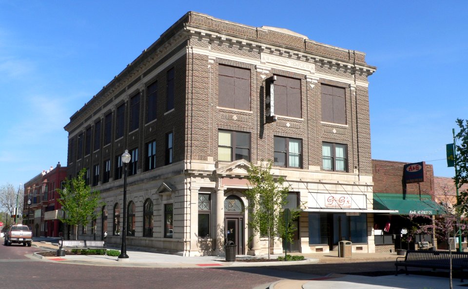 Falls City, Nebraska 17 x Stone SE corner 1
