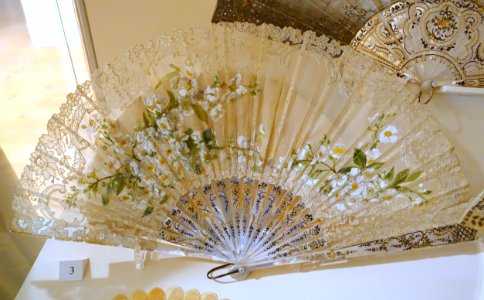 Fan, Burano Island, Venice, late 1800s, batiste, lace, paint, from the collection of Princess Viktoria Luise of Prussia - Braunschweigisches Landesmuseum - DSC04907