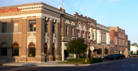 Fairbury, Nebraska 400s block 4th Street N side