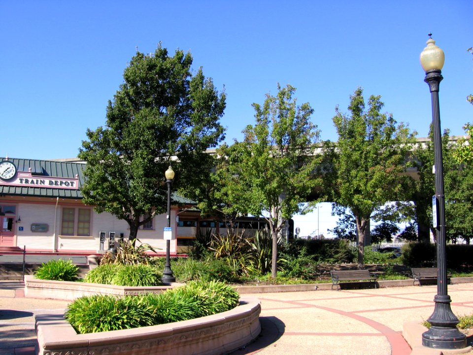 Fairfield-Suisun Station 2879 05