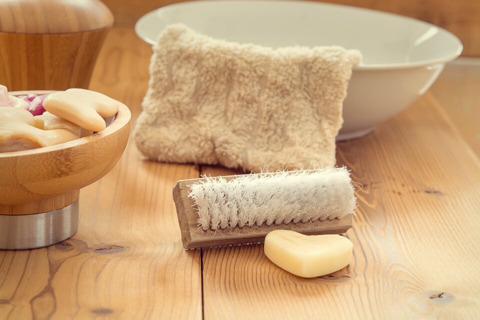 Brush washcloth bowl