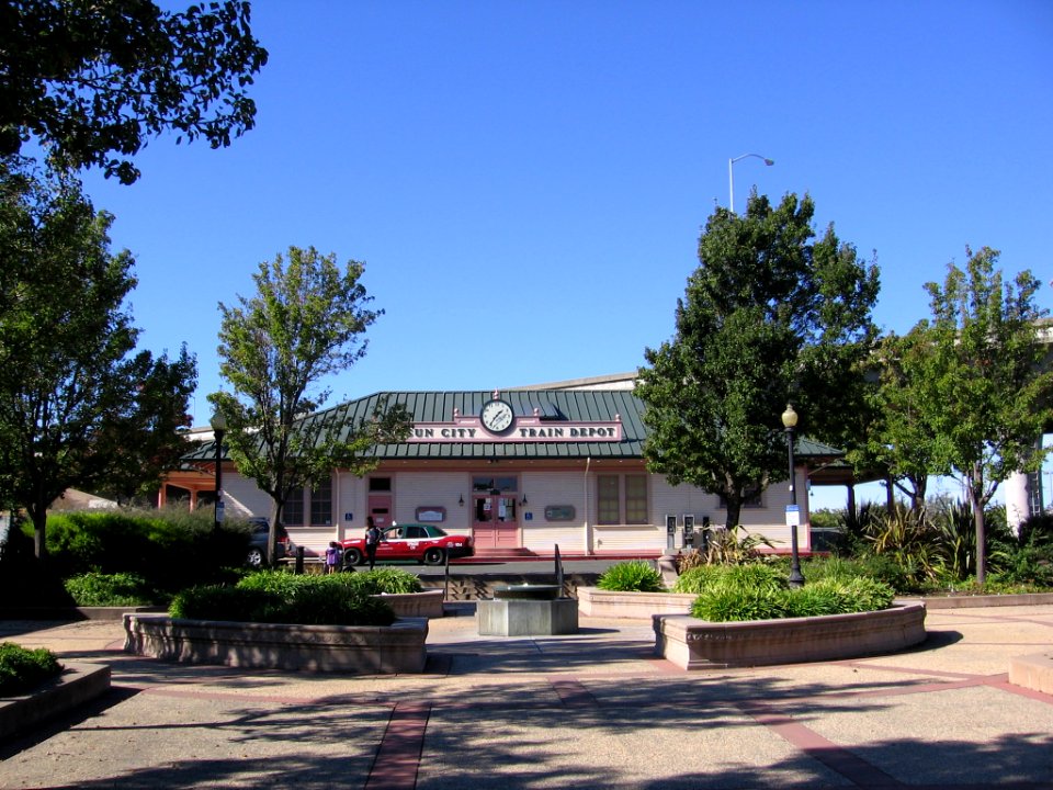 Fairfield-Suisun Station 2877 03