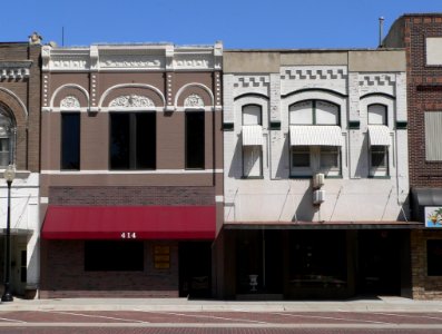 Fairbury, Nebraska 412-414 E Street