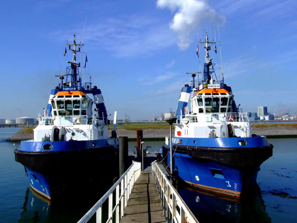Fairplay-21 IMO 9148752, Call Sign PFBY & Fairplay 24 IMO 9153616, Call Sign PFBX at their homebase in Port of Rotterdam, Holland 19-Jul-2007