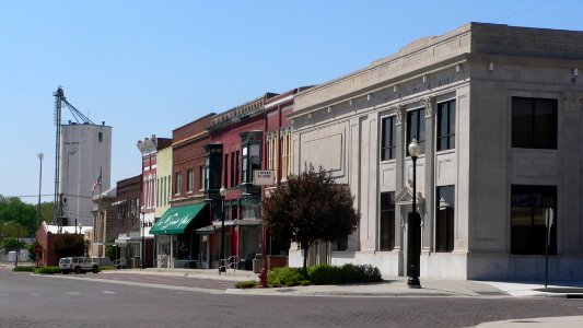 Fairbury, Nebraska 400s block 5th Street N side
