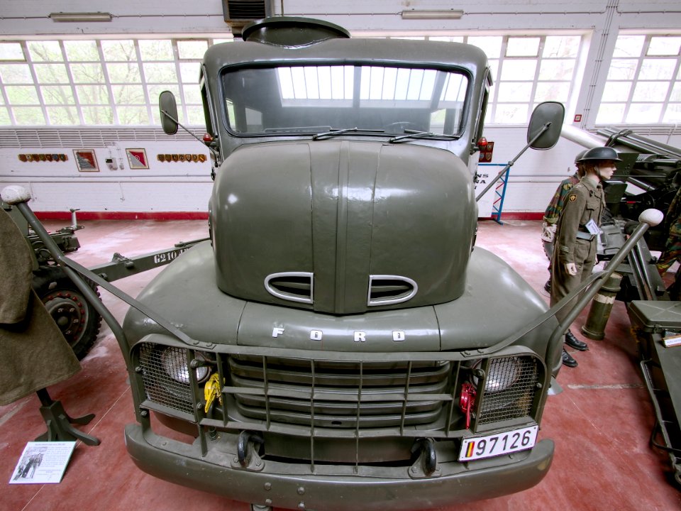 F6 Ford Marmon Herrington 4x4 COE (Cab Over Engine) 3ton, Gunfire museum, Brasschaat pic 4
