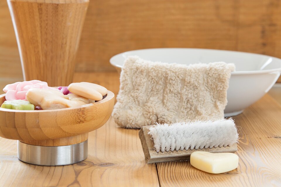 Brush washcloth bowl
