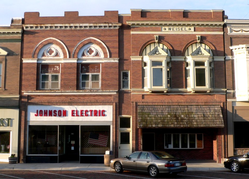 Fairbury, Nebraska 416-418 4th Street