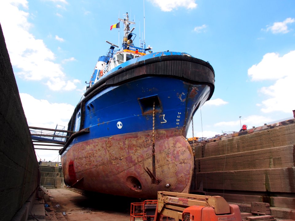 Fairplay-21 IMO 9148752, Call Sign PFBY in drydock Port of Antwerp, Belgium, pic8