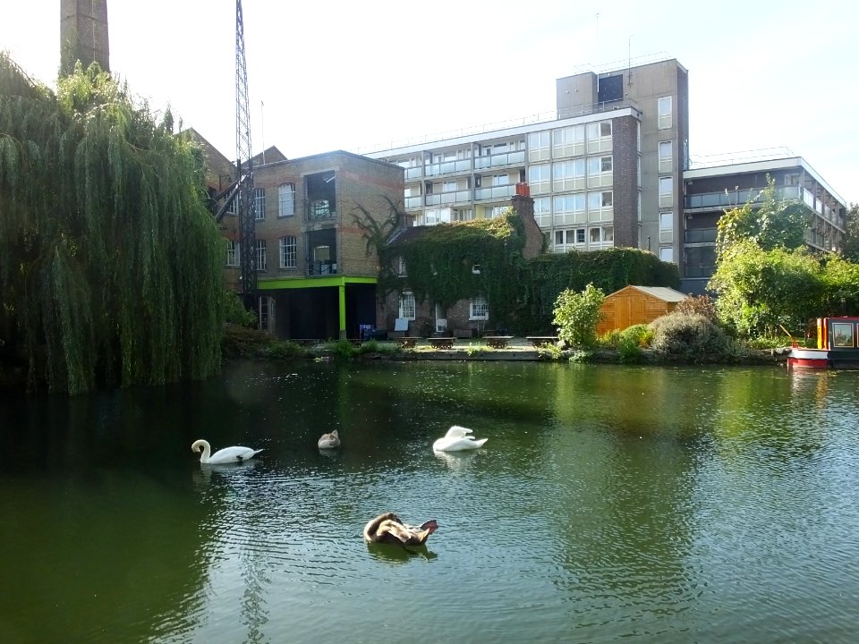 Factories on Graham Street, Regent's Canal, Islington 3390