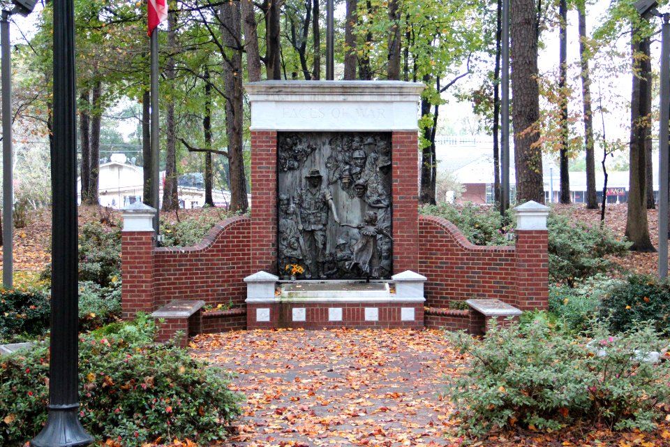 Faces of War Memorial, Roswell, GA Nov 2017 2