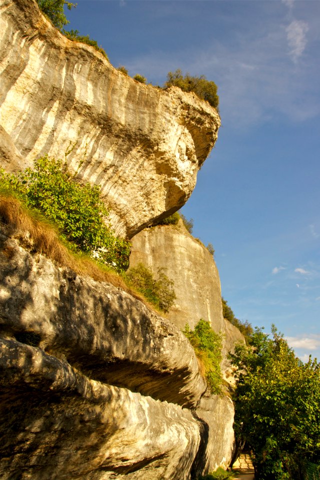 Falaise Eyzies Dordogne