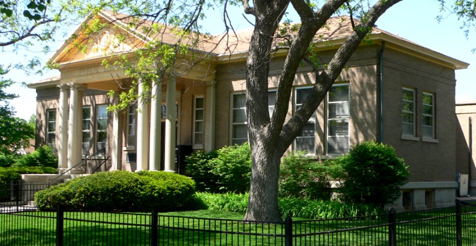 Fairbury, Nebraska Carnegie library from SE 1