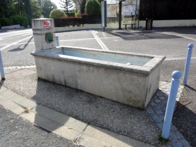 Fains-Véel (Meuse) Véel fontaine A