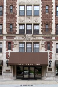 Fairfax Apartments, Oakland, Pittsburgh, entrance, 2021-06-01, 01