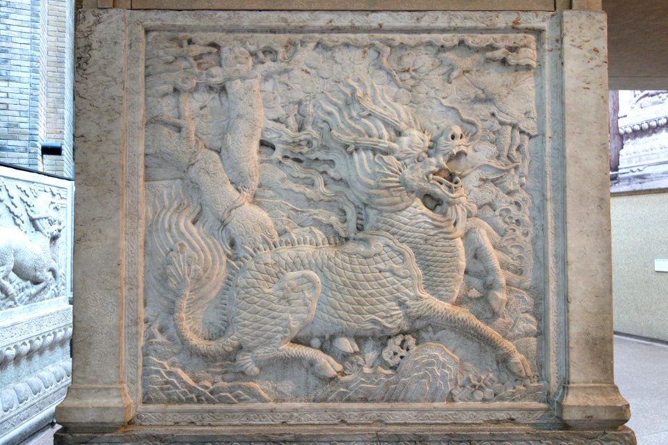 Entrance gate to graveyard of Zu Dashou and sons, view 2, China, Yongtai Village near Beijing, Qing dynasty, 1656 AD, limestone with reconstructed roof - Royal Ontario Museum - DSC03723