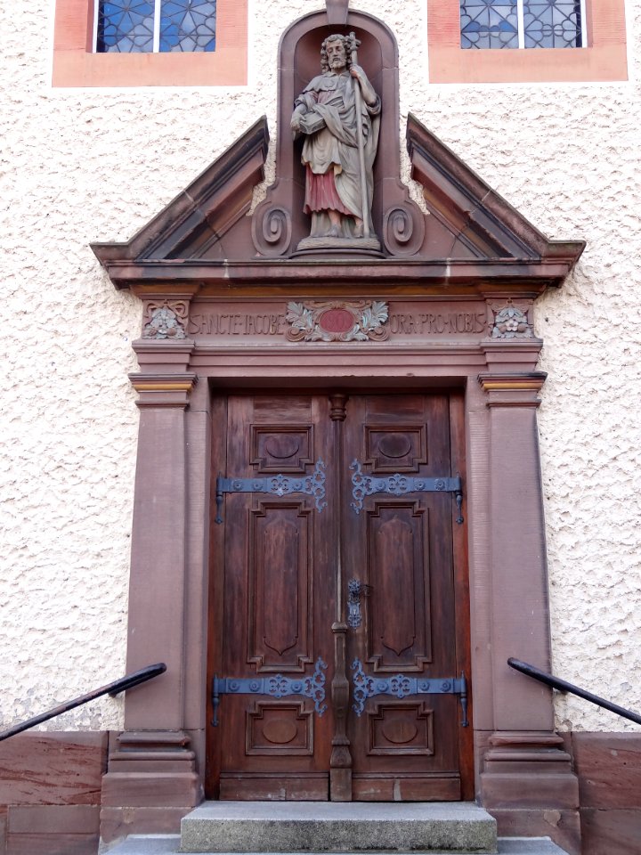 Entrance church Uder 2