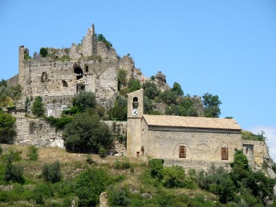 Entrechaux Château 12