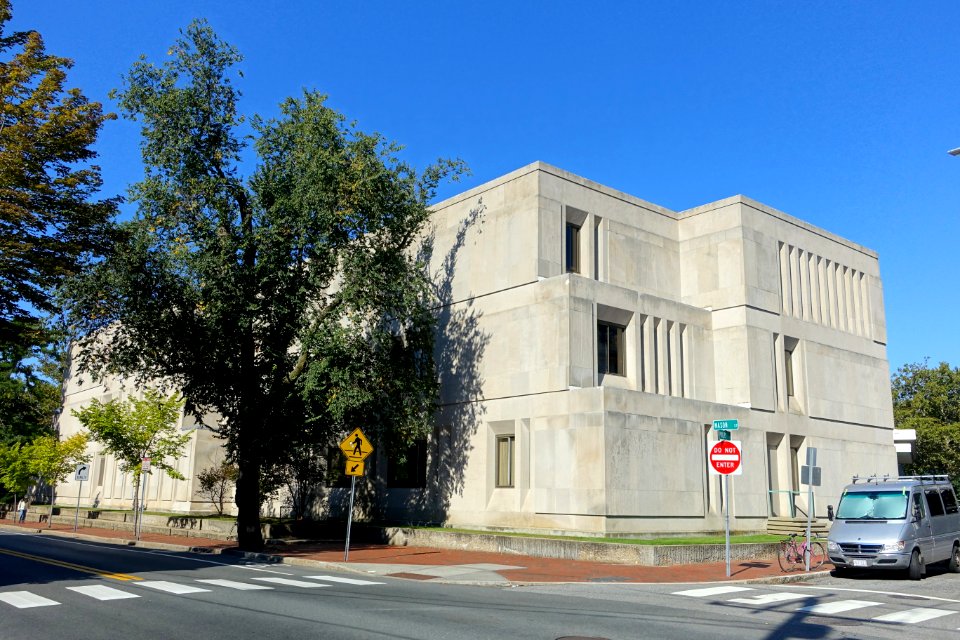 Episcopal Divinity School Library - Cambridge, Massachusetts - DSC06481