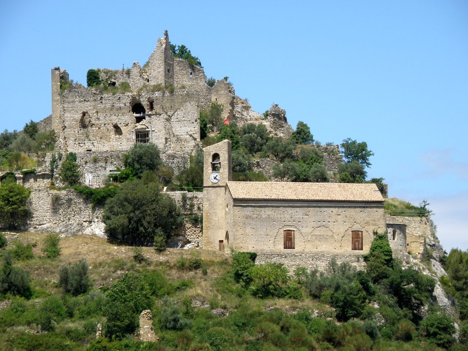 Entrechaux Château 13
