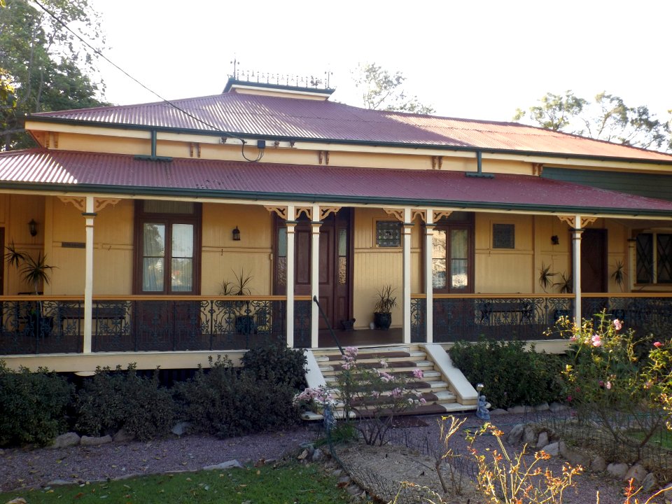 Entrance Woodlands, Ashgrove