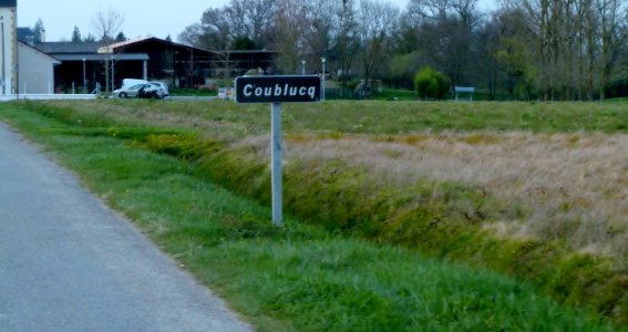 Entrée dans Coublucq