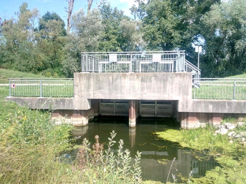 Entlastungskanal RNK, Wehr