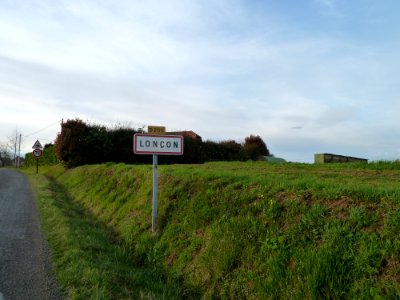 Entrée dans Lonçon