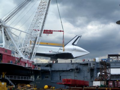 Enterprise touchdown Intrepid fr Pier 84 jeh