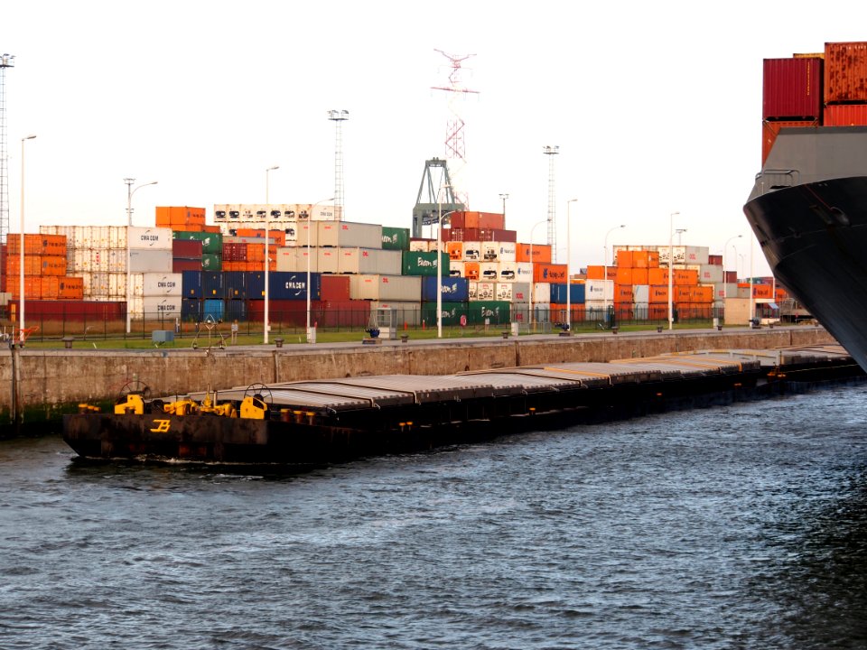 ENI 02319730, Port of Antwerp pic1