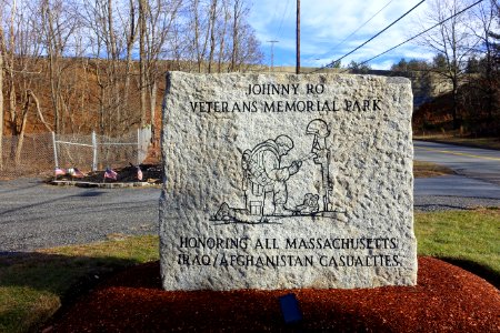 Entry marker - Johnny Ro Veterans Memorial Park - Leominster, Massachusetts - DSC09146