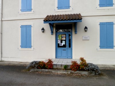 Entrée de la mairie de Castetpugon