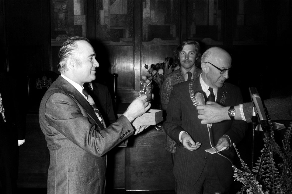 Ensembles, ontvangsten, burgemeesters, stadhuizen, Bestanddeelnr 927-8982
