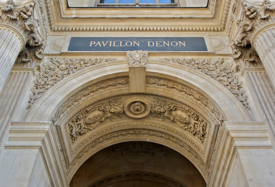 Entrée Pavillon Denon Louvre
