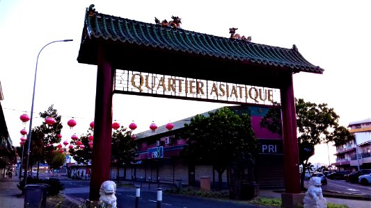 Entrée du quartier asiatique à Nouméa