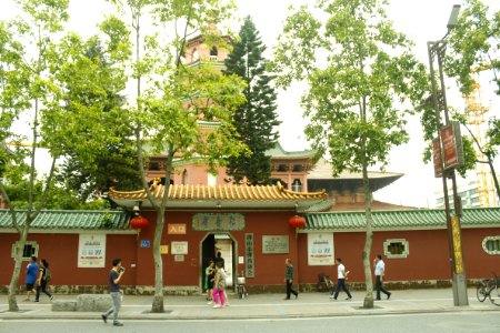 Entrance of Renshou Temple, Foshan, Guangdong, China, picture2