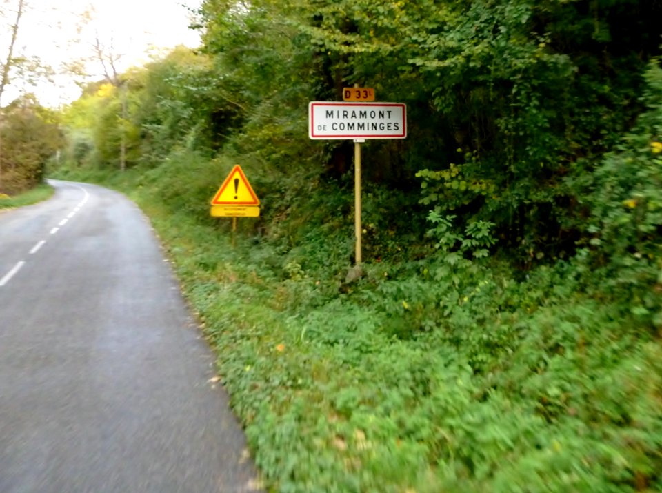 Entrée dans Miramont-de-Comminges
