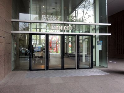 Entrada al CONICET C3