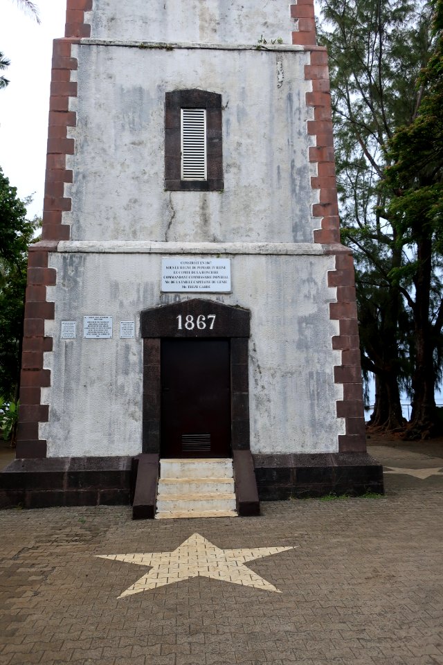 Entrance to Pointe Vénus Lighthouse