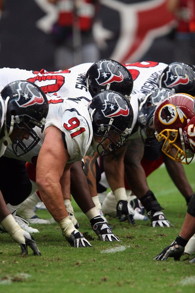 Linemen muscular large