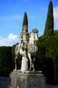 Equestrian statue - Piazzale Quadrato - Barberini Gardens - Castel Gandolfo - DSC04390