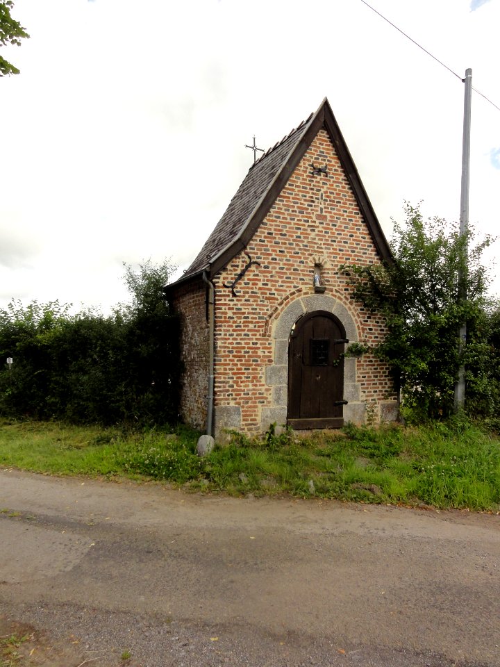 Eppe-Sauvage (Nord, Fr) chapelle St.Ursmer, Rue d'En Haut