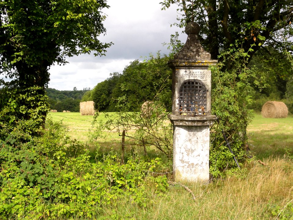 Eppe-Sauvage (Nord, Fr) chapelle N.D.de Walcourt, Rue du Grand Rieu