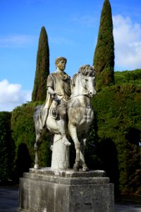 Equestrian statue - Piazzale Quadrato - Barberini Gardens - Castel Gandolfo - DSC04392