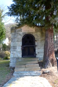 Eppstein, Friedhof, Lützow-Gruft (1)
