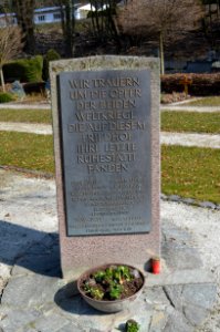 Eppstein, Friedhof, Gefallenendenkmal Vorderseite